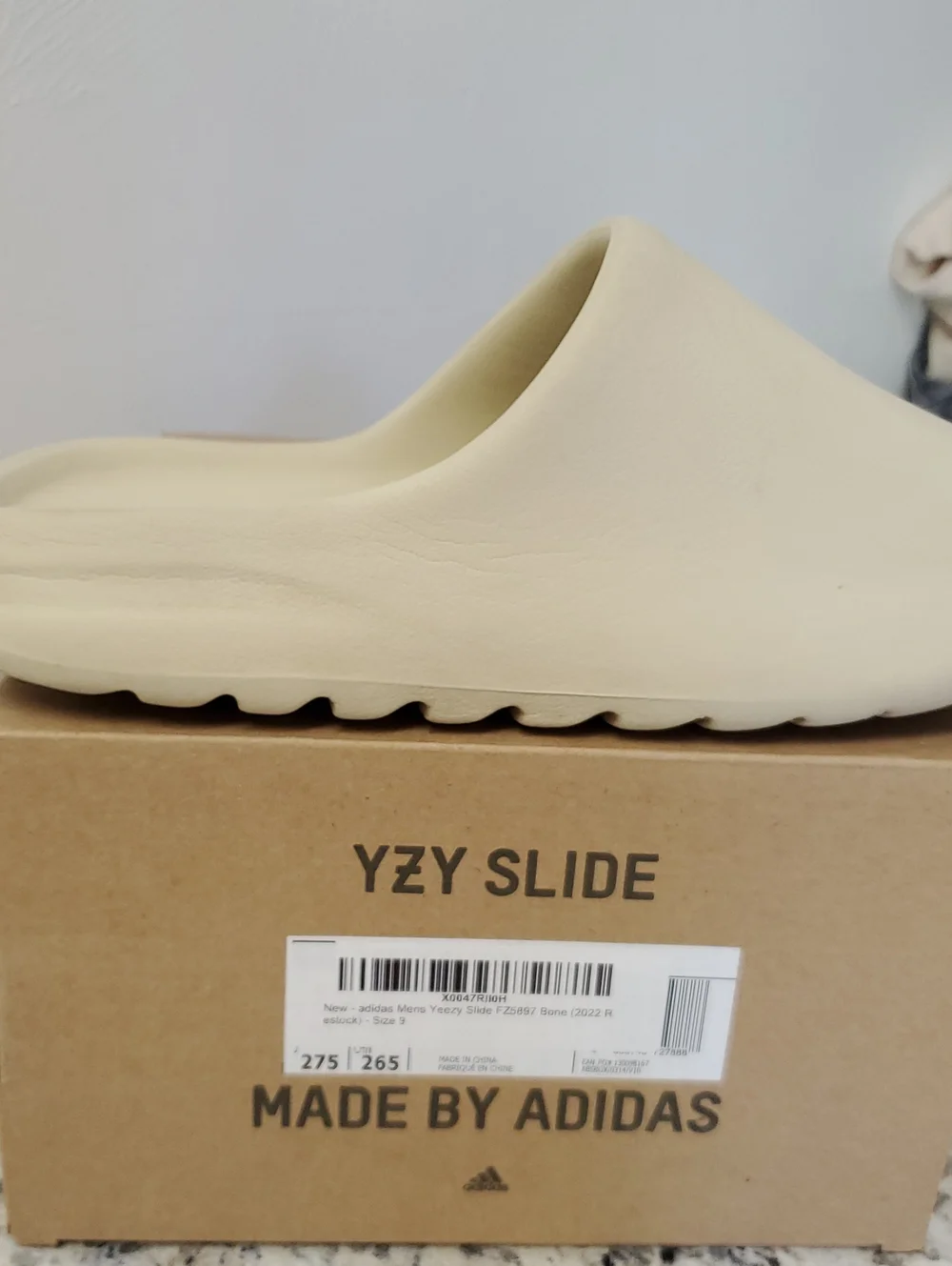 YEEZY adidas Slide in BONE Color